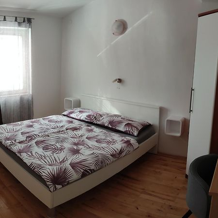 Apartment Anita Fažana Eksteriør bilde